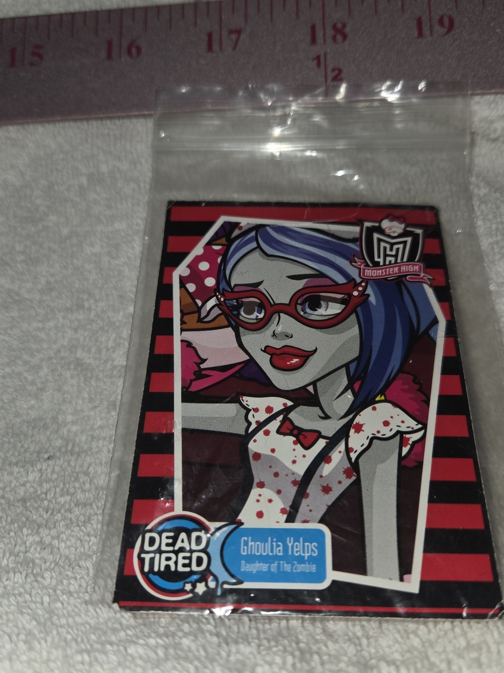 Monster High Ghoulia Yelps Collectible Card - Blue Hair, Gray Skin